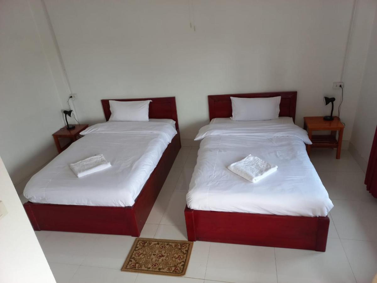 Sipanya Guesthouse Muang Phonsavan Exterior photo